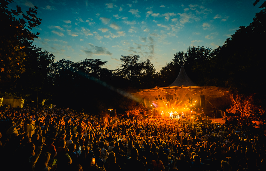 Outdoor concert at OLT Rivierenhof in Antwerp